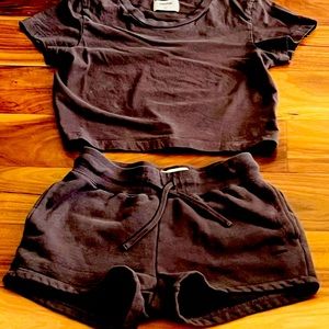 Set/shorts this is 2 pieces small